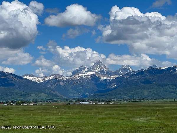 61 Acres of Agricultural & Residential Land for Sale in Driggs, Idaho