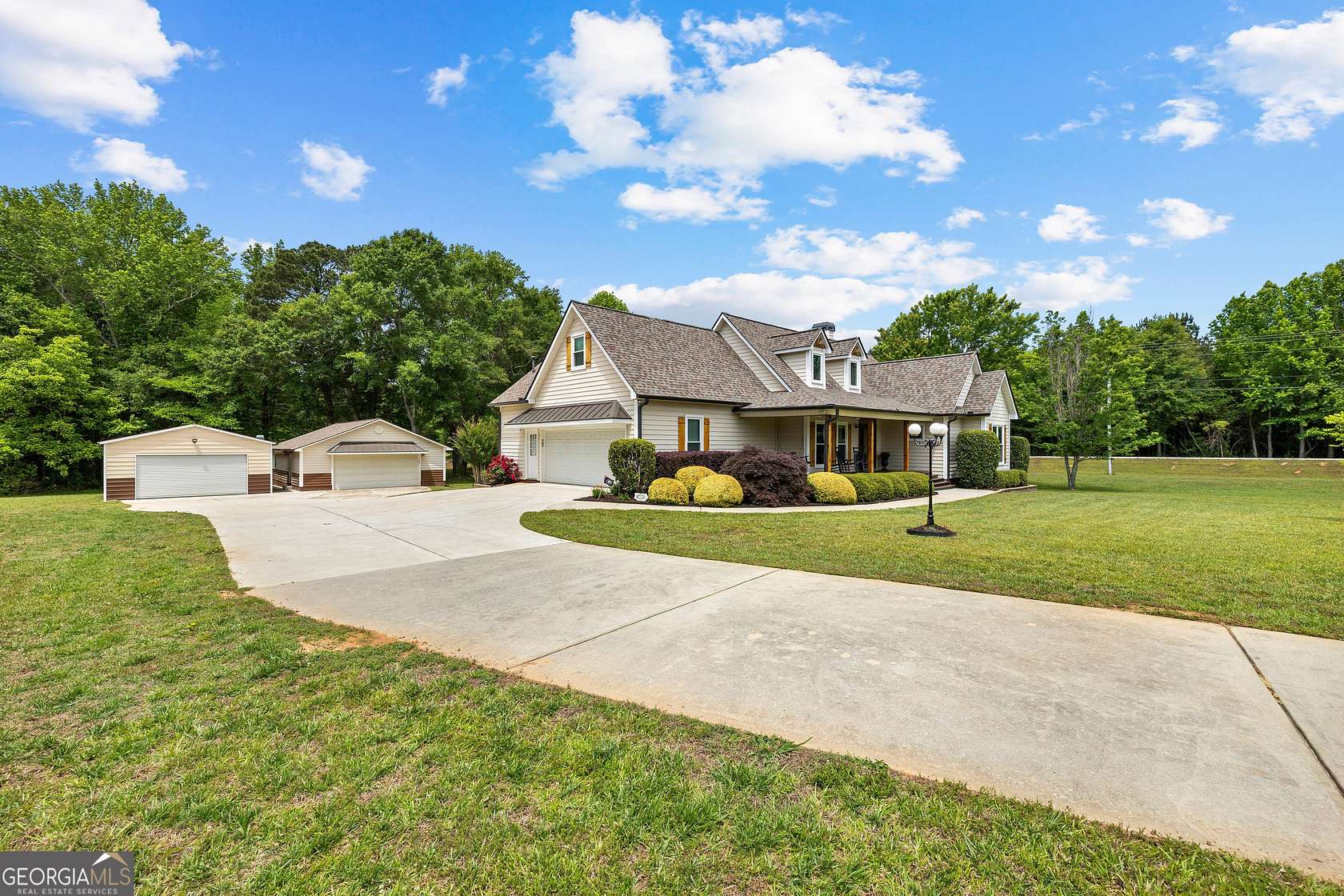 3 Acres of Land with Home for Sale in Sharpsburg, Georgia