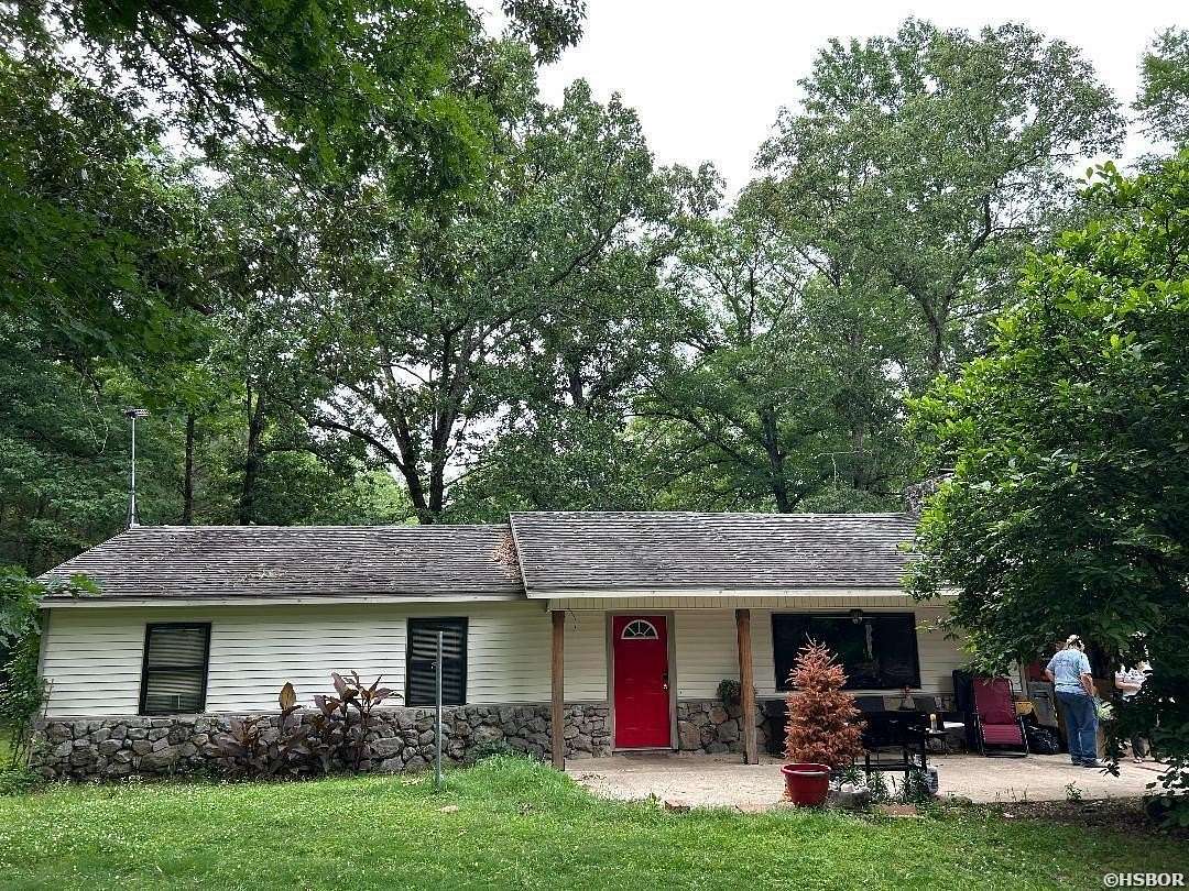 2 Acres of Land with Home for Sale in Hot Springs, Arkansas