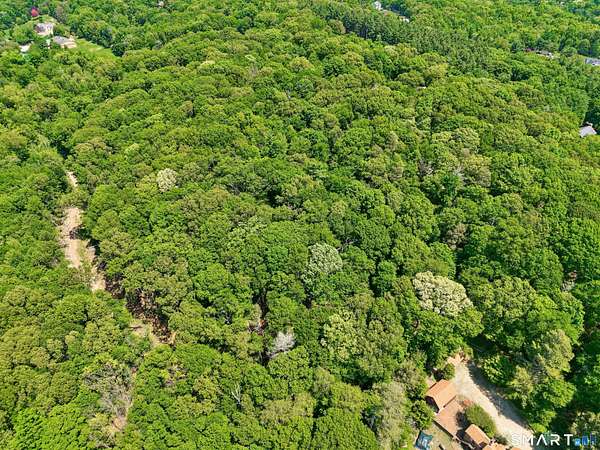 2.16 Acres of Residential Land for Sale in Hamden, Connecticut