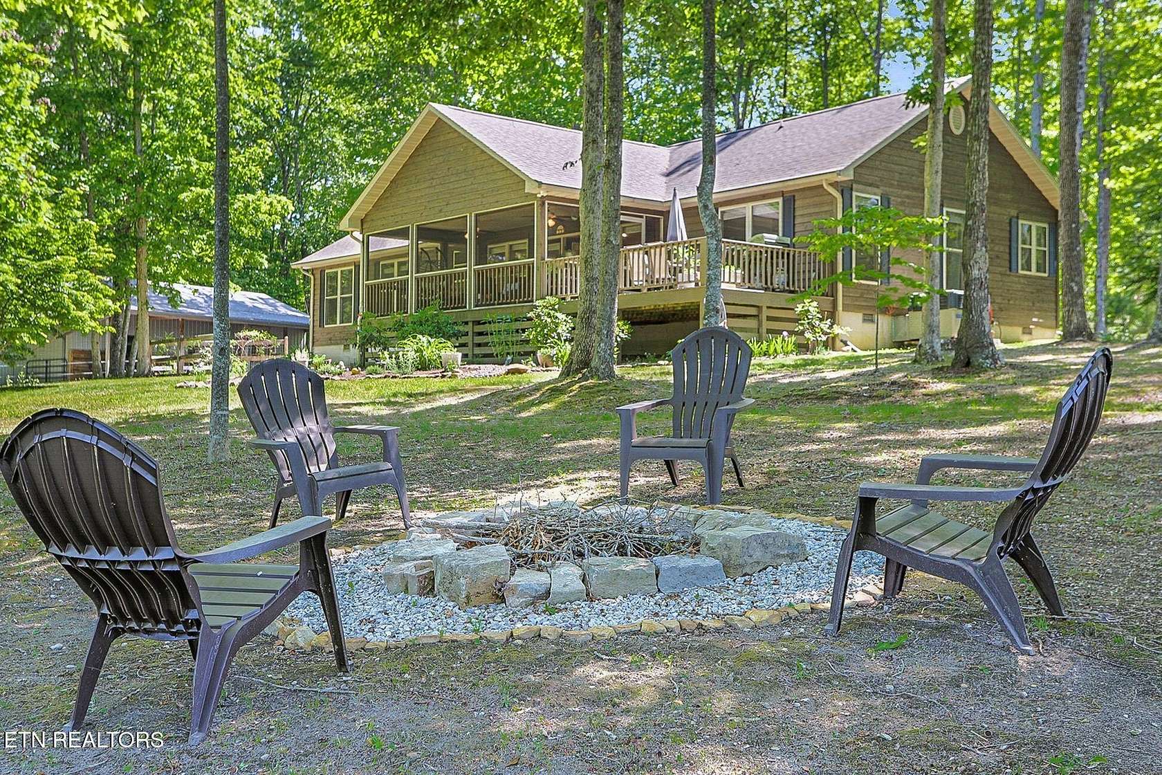14 Acres of Land with Home for Sale in Jamestown, Tennessee
