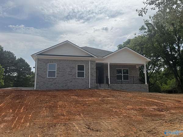 4.4 Acres of Land with Home for Sale in New Market, Alabama