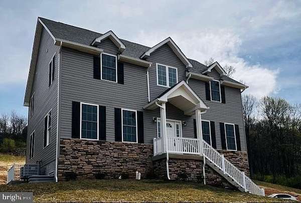 2.66 Acres of Land with Home for Lease in Front Royal, Virginia
