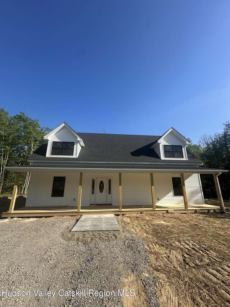 6.7 Acres of Land with Home for Sale in Cairo, New York