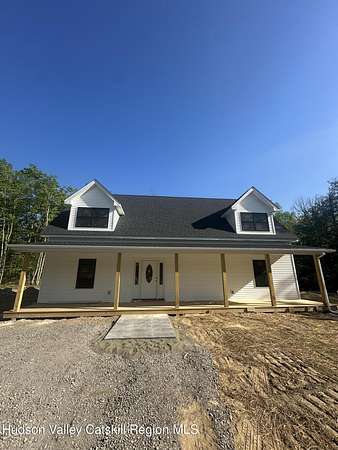 6.7 Acres of Land with Home for Sale in Cairo, New York
