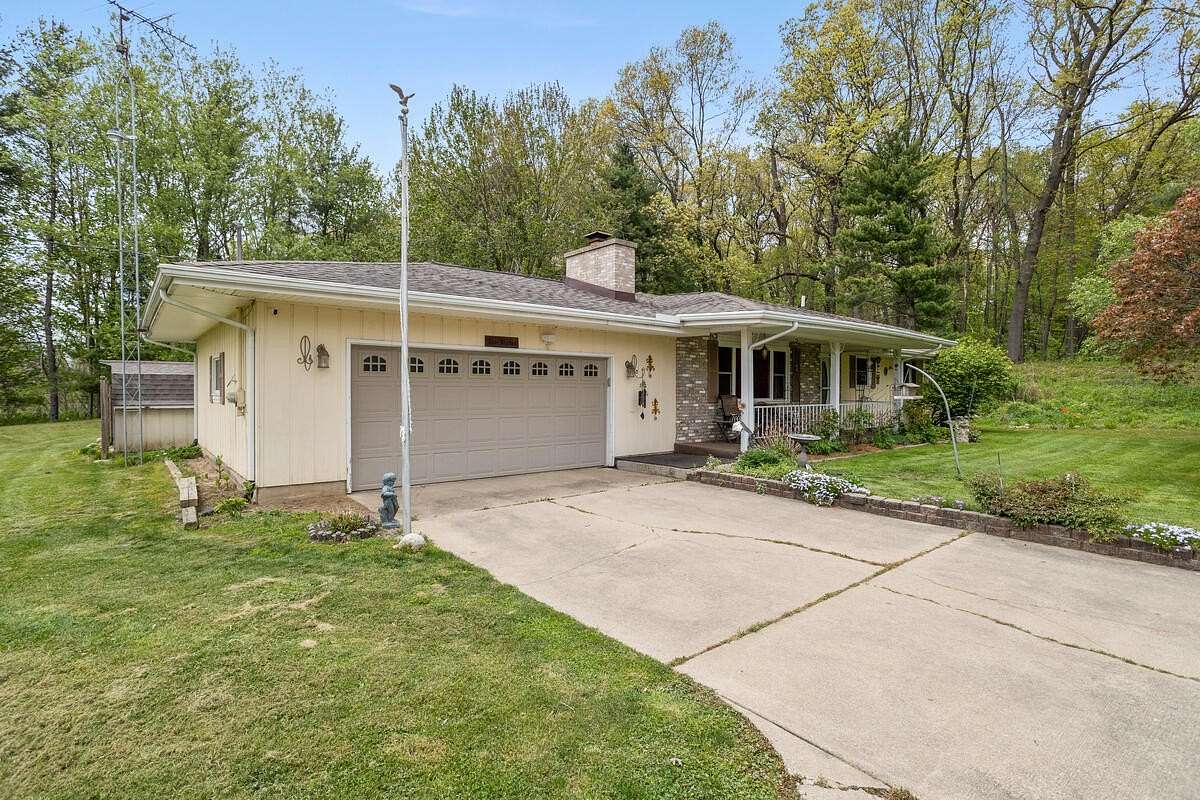 2.65 Acres of Land with Home for Sale in Battle Creek, Michigan
