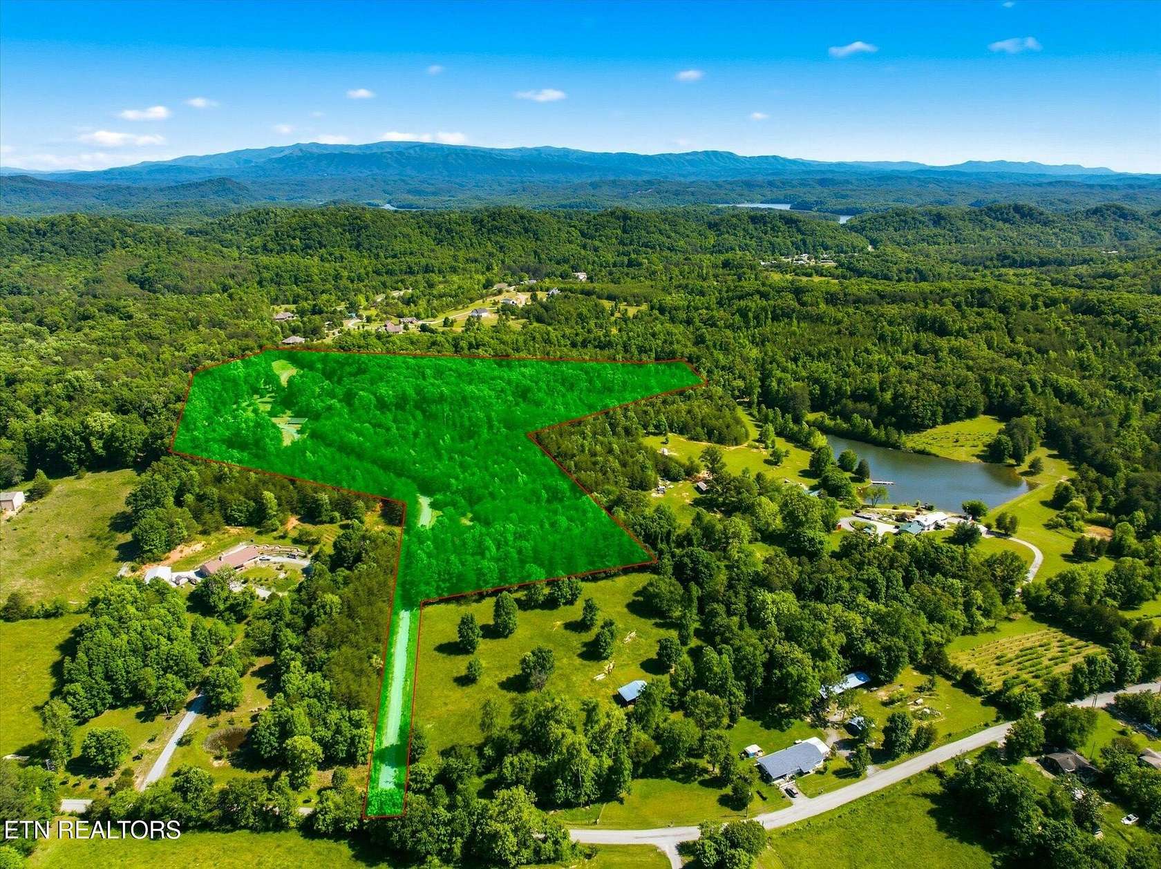 26.5 Acres of Land with Home for Sale in Maryville, Tennessee