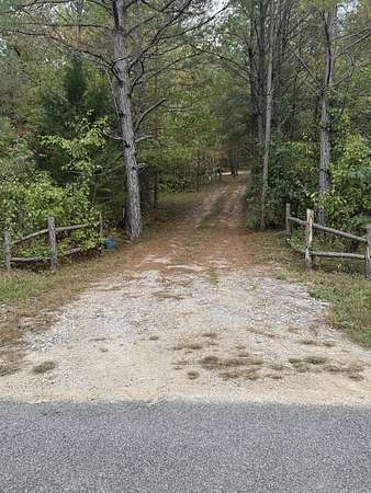 16.9 Acres of Recreational & Residential Land for Sale in Lawrenceburg, Tennessee