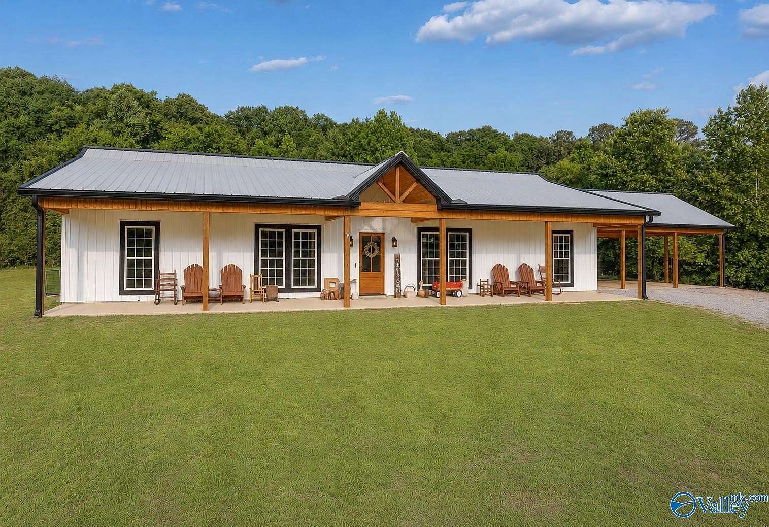 8.19 Acres of Land with Home for Sale in Joppa, Alabama