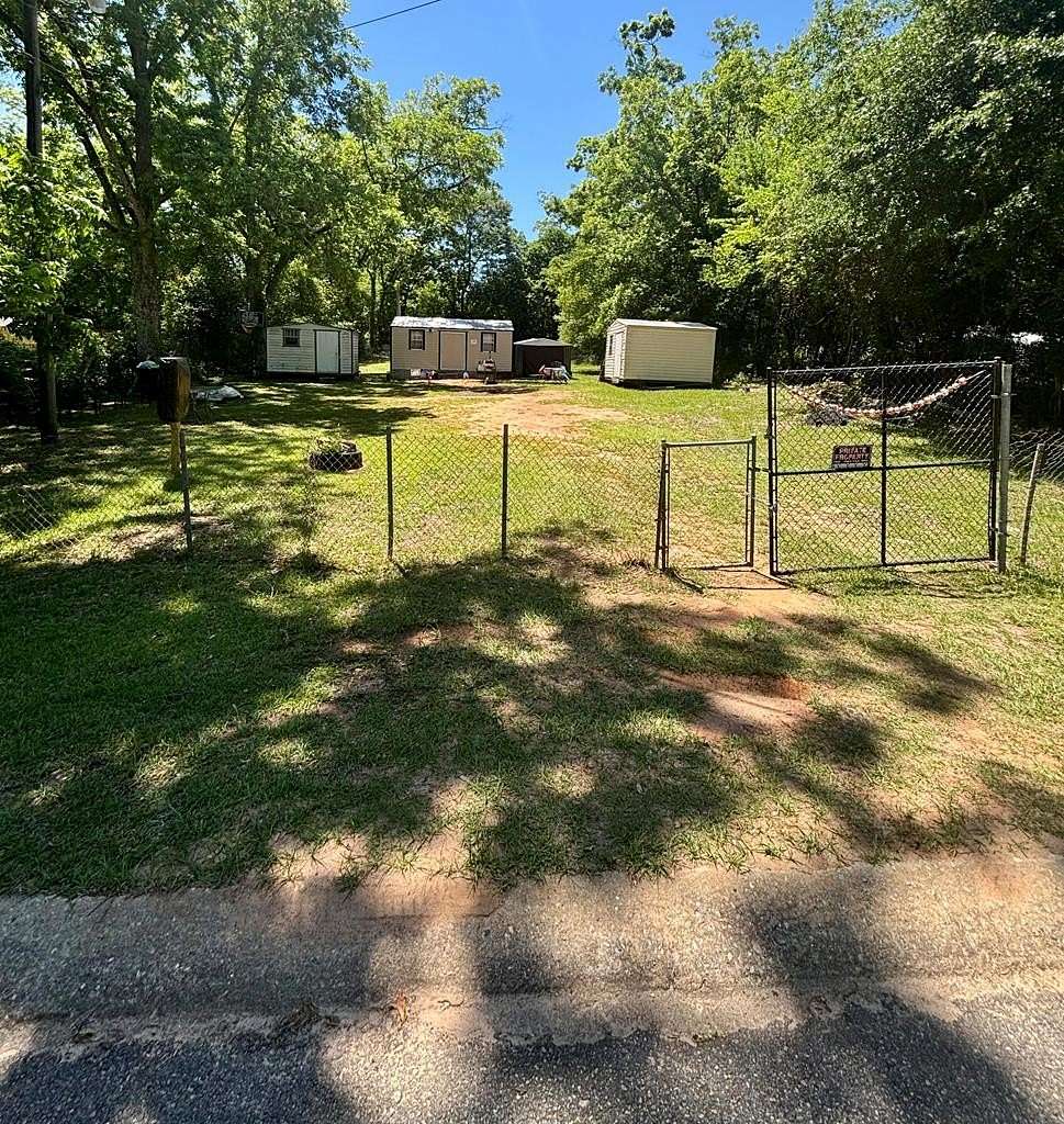 0.18 Acres of Land for Sale in Lumpkin, Georgia