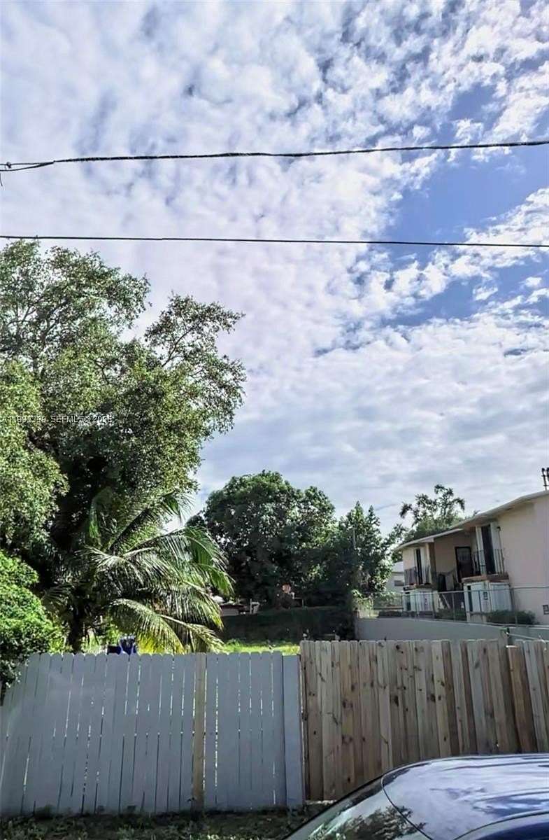0.17 Acres of Residential Land for Sale in Miami, Florida