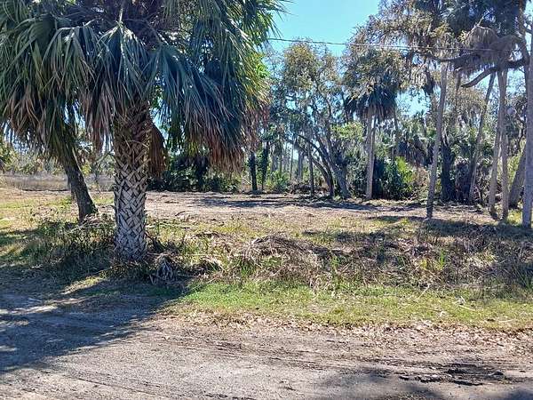 0.27 Acres of Land for Sale in Old Town, Florida
