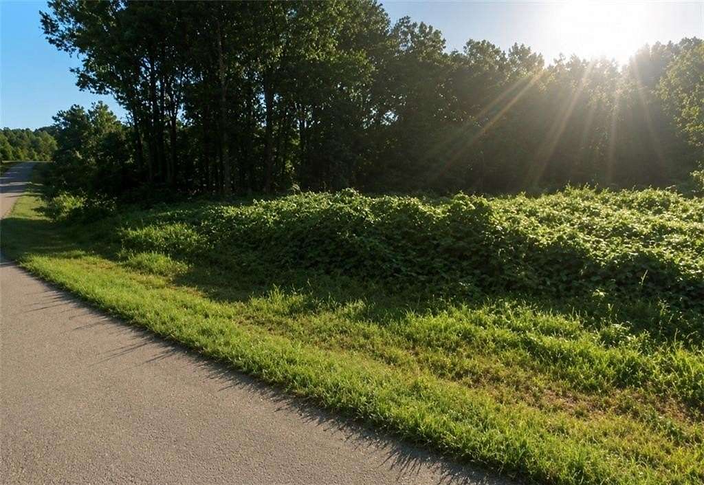 1.45 Acres of Residential Land for Sale in Royston, Georgia