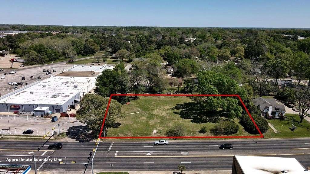 0.77 Acres of Commercial Land for Sale in Athens, Texas