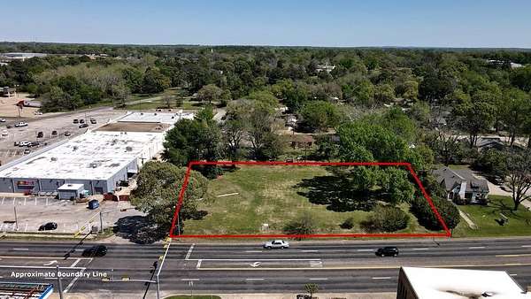 0.83 Acres of Commercial Land for Sale in Athens, Texas