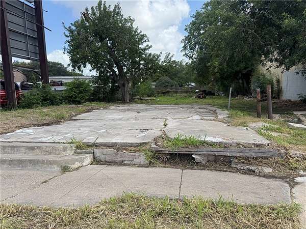 0.12 Acres of Commercial Land for Sale in Corpus Christi, Texas