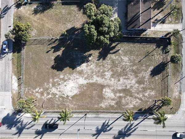 0.87 Acres of Commercial Land for Lease in Fort Myers, Florida