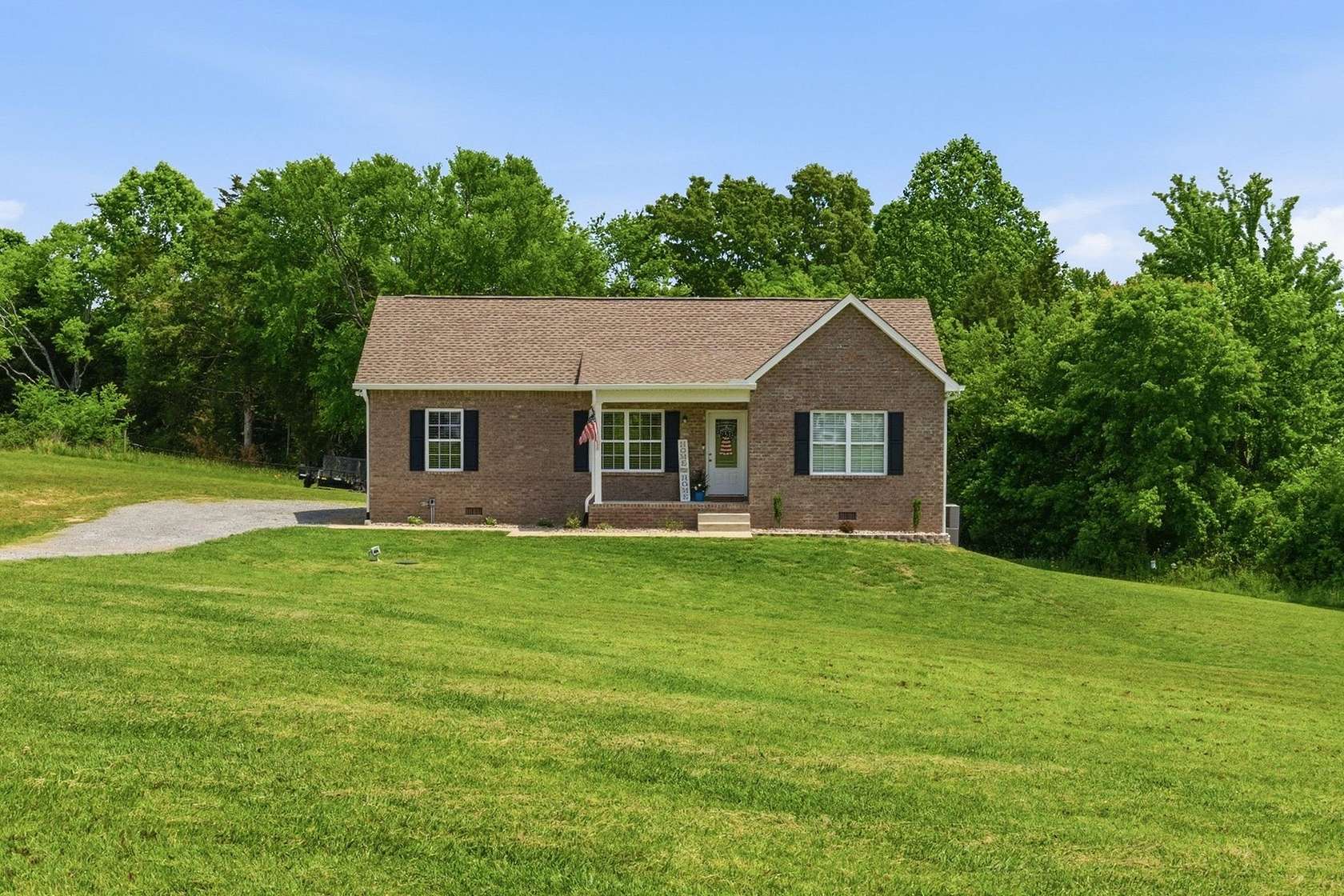 1.86 Acres of Land with Home for Sale in Westmoreland, Tennessee