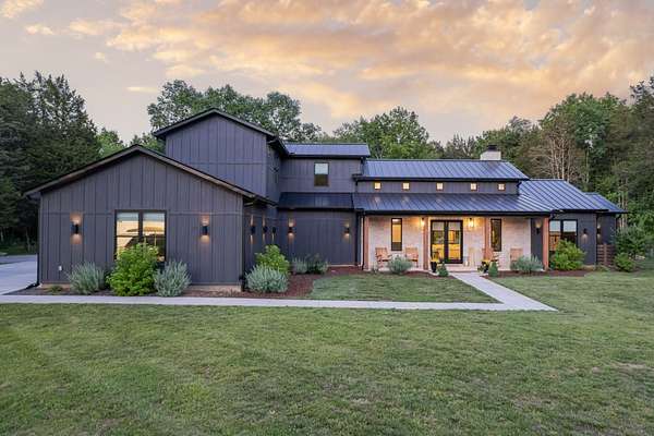 6.8 Acres of Land with Home for Sale in Columbia, Tennessee