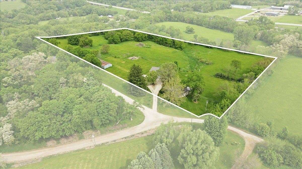 10 Acres of Land with Home for Sale in Eldora, Iowa