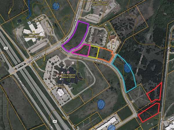 1.39 Acres of Commercial Land for Sale in Ennis, Texas