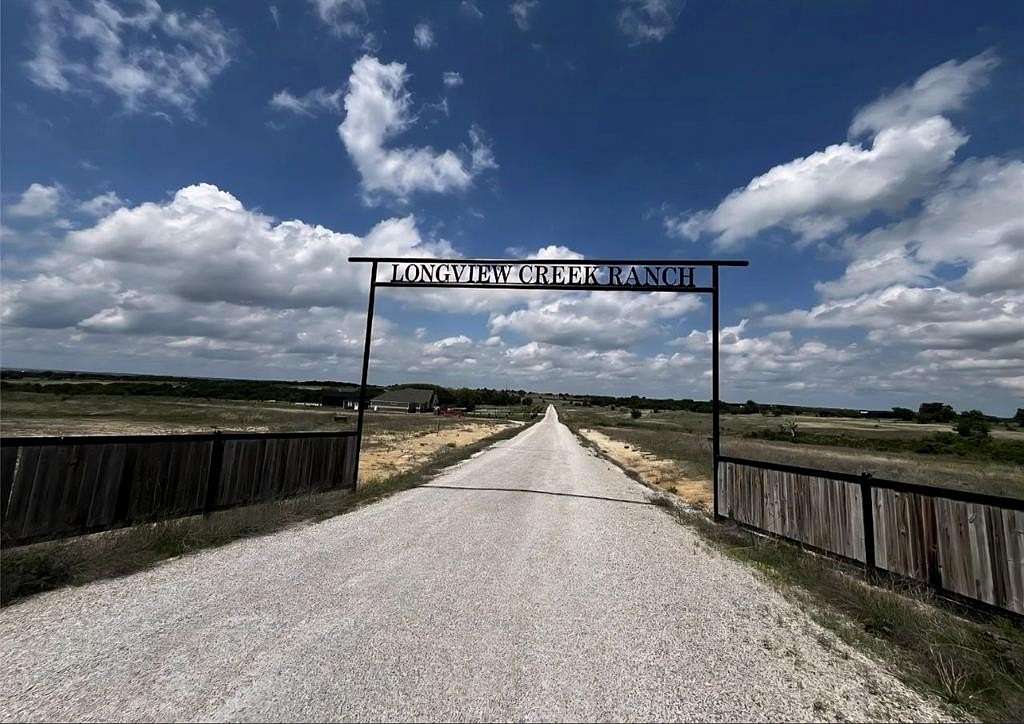 2 Acres of Residential Land for Sale in Itasca, Texas