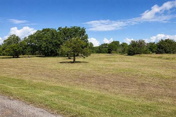 1 Acre of Residential Land for Sale in Kerens, Texas