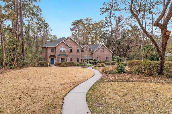 3.57 Acres of Land with Home for Lease in Gainesville, Florida