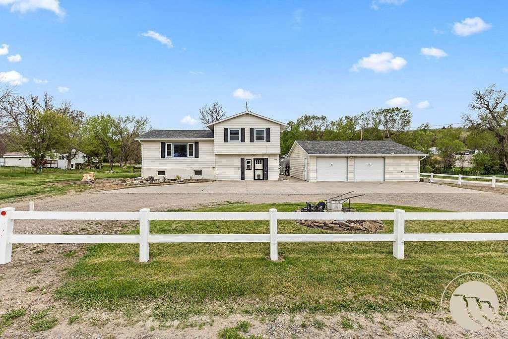 2.5 Acres of Land with Home for Sale in Billings, Montana
