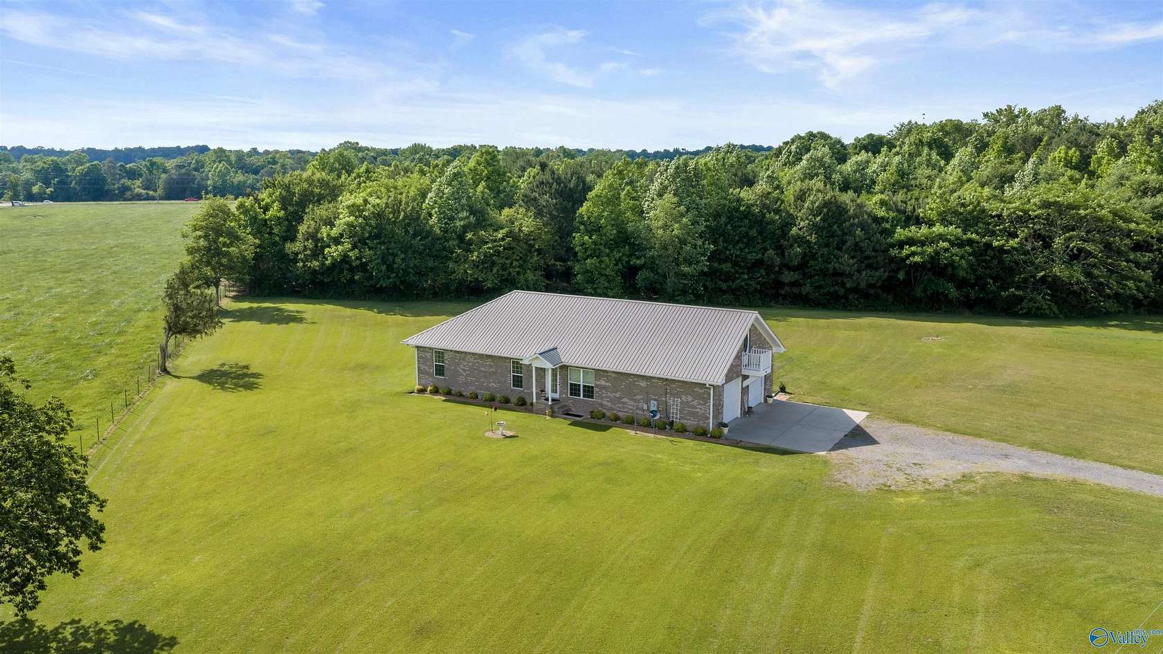 3.88 Acres of Land with Home for Sale in Fyffe, Alabama