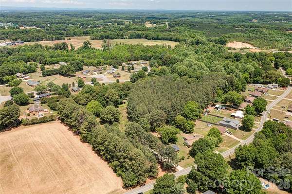 8 Acres of Residential Land for Sale in Shelby, North Carolina