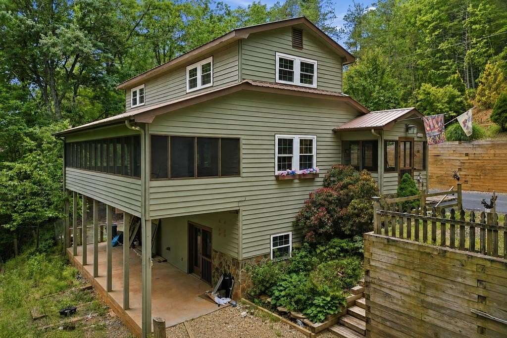 1.56 Acres of Land with Home for Sale in Blue Ridge, Georgia