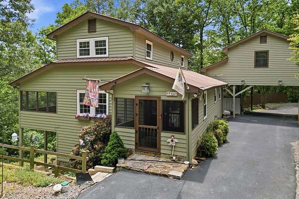 1.56 Acres of Land with Home for Sale in Blue Ridge, Georgia