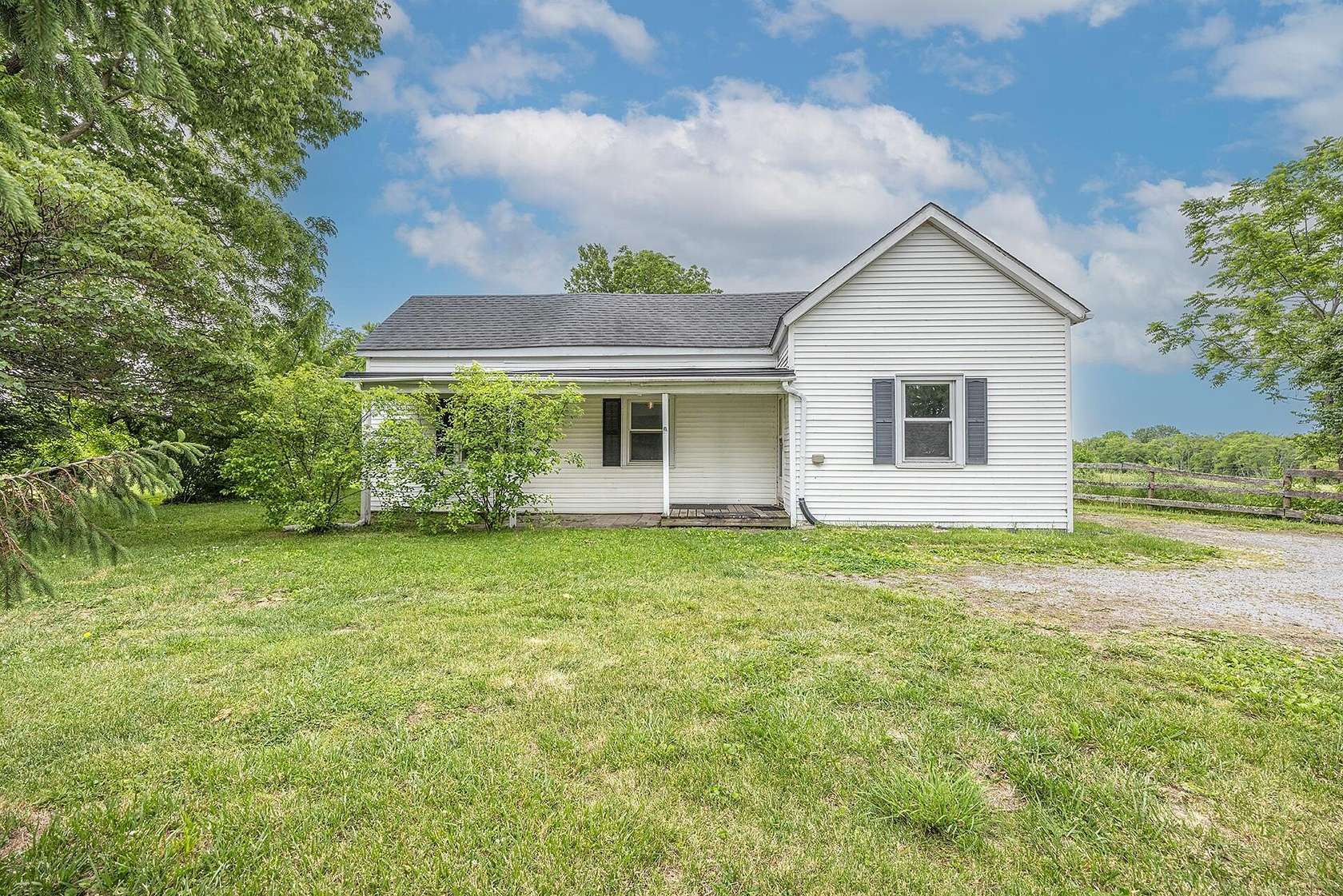 1.84 Acres of Land with Home for Sale in Paris, Kentucky