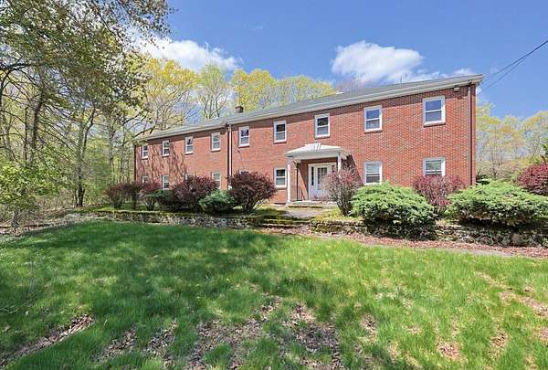 Residential Land for Sale in Plainville, Massachusetts