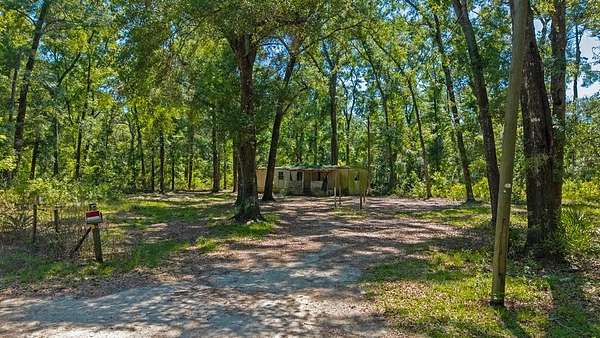 4.79 Acres of Land for Sale in Bell, Florida