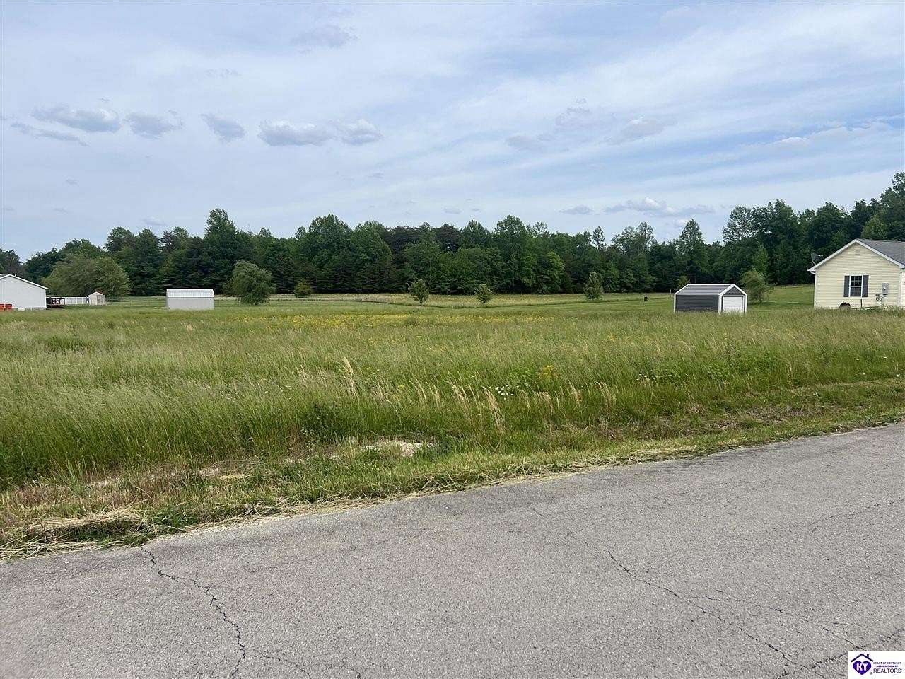 1.55 Acres of Residential Land for Sale in Elizabethtown, Kentucky