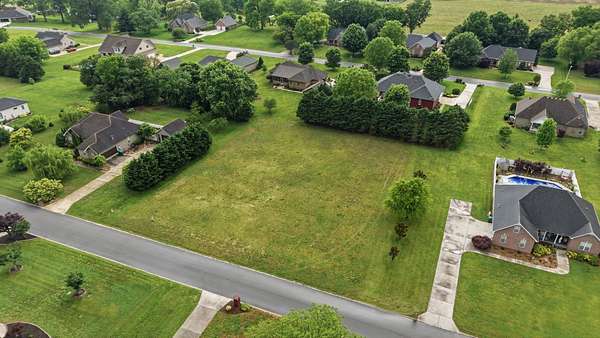 1 Acre of Residential Land for Sale in Winchester, Tennessee