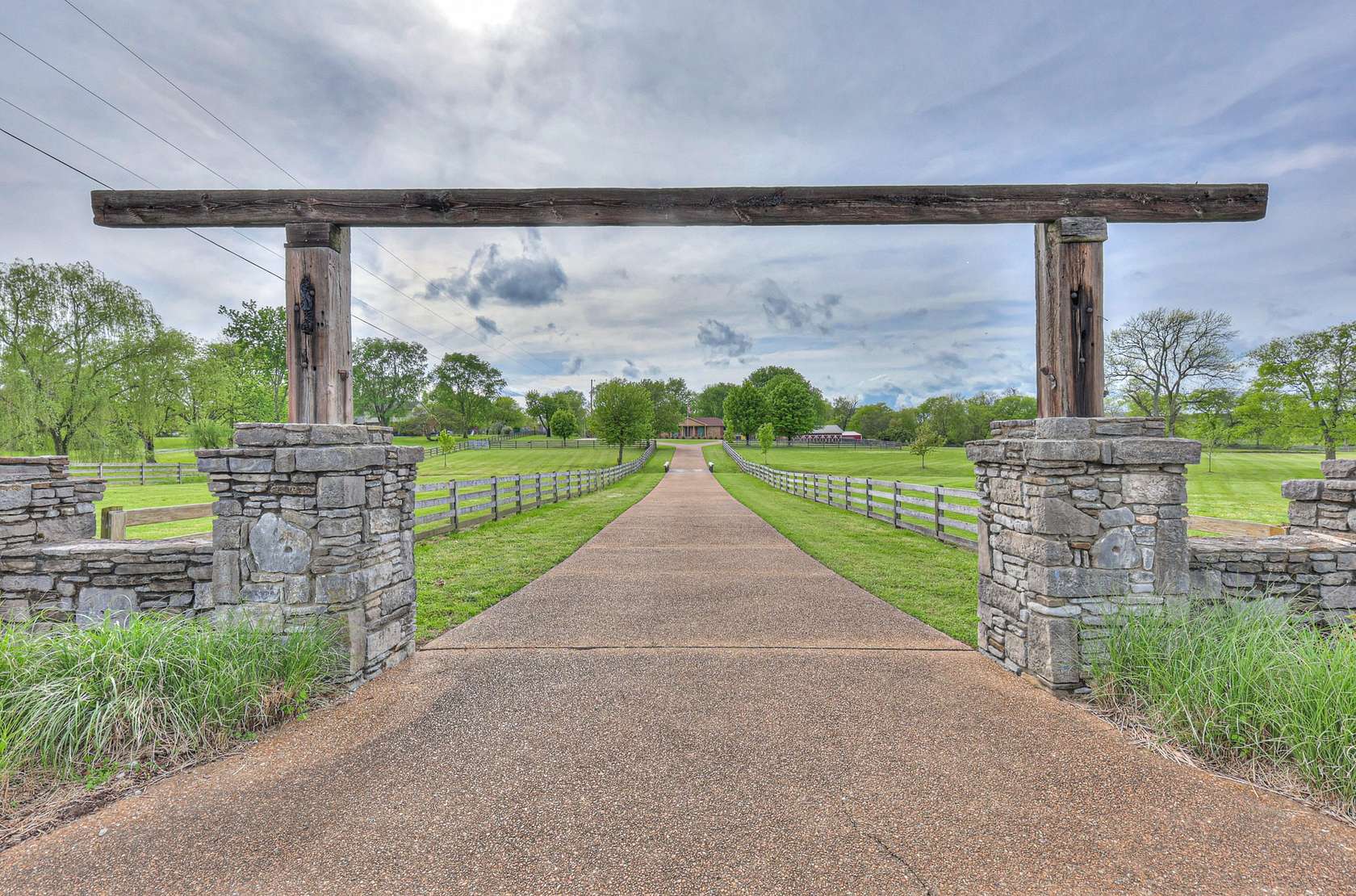 8.55 Acres of Land with Home for Sale in Gallatin, Tennessee