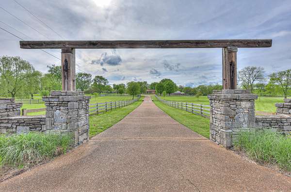 8.55 Acres of Land with Home for Sale in Gallatin, Tennessee
