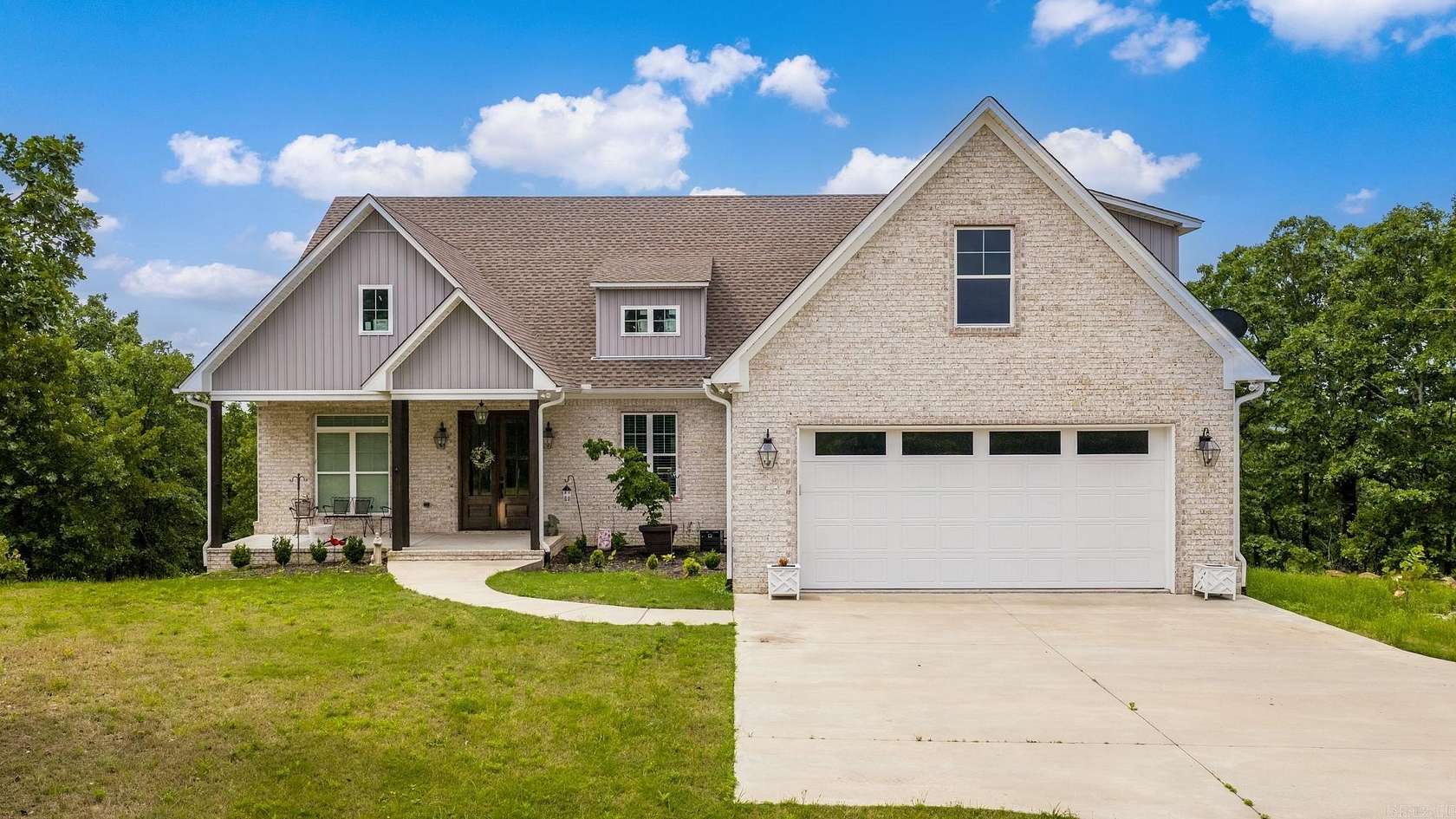 6.34 Acres of Land with Home for Sale in Sherwood, Arkansas