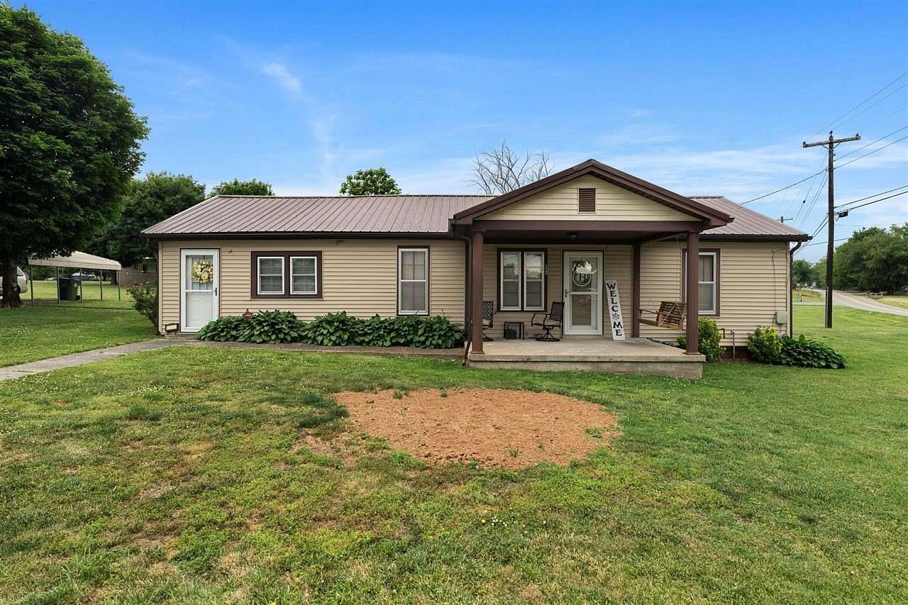 1.62 Acres of Land with Home for Sale in Horse Cave, Kentucky