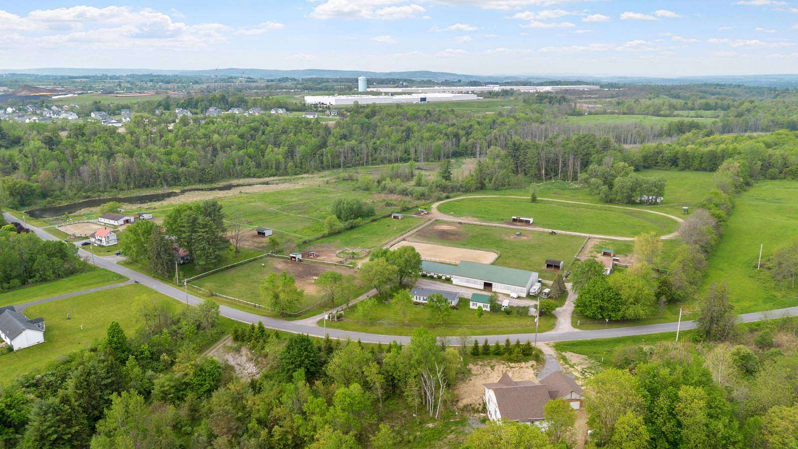 17.7 Acres of Land with Home for Sale in Amsterdam, New York