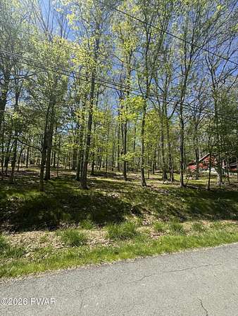 0.52 Acres of Residential Land for Sale in Hawley, Pennsylvania