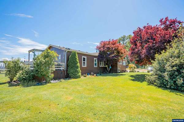 5 Acres of Land with Home for Sale in Lebanon, Oregon