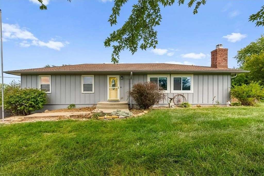 3 Acres of Land with Home for Sale in Spring Hill, Kansas