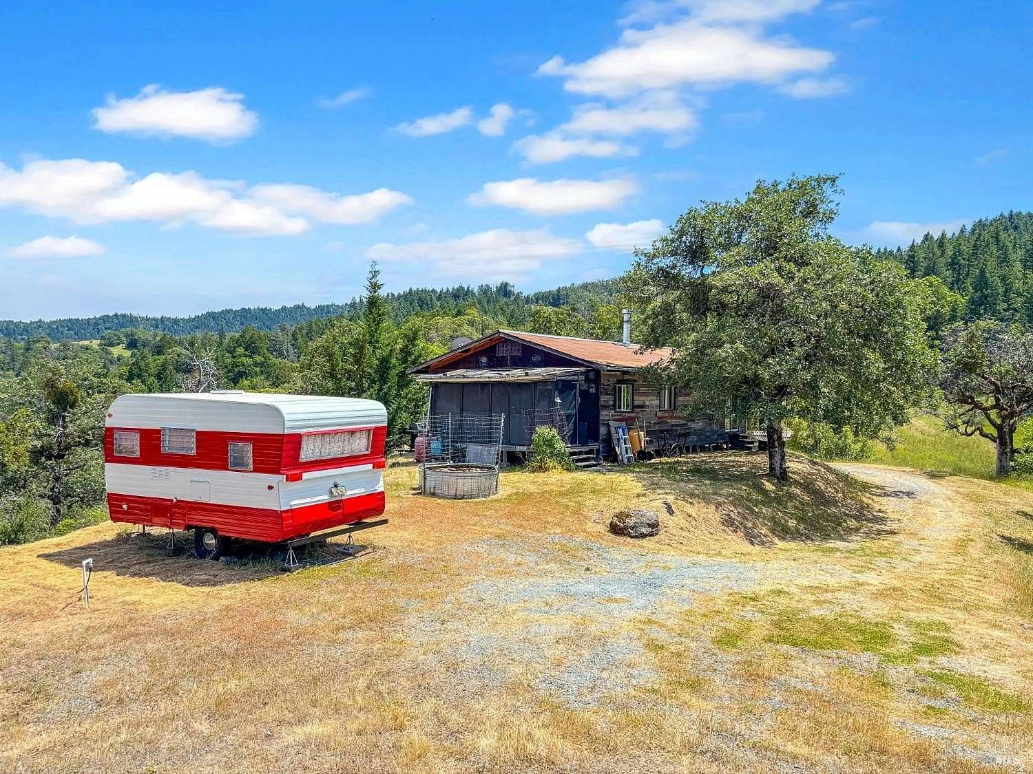 28.3 Acres of Land with Home for Sale in Laytonville, California