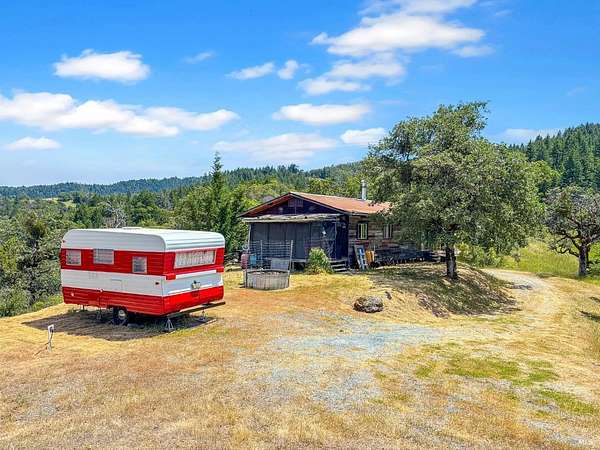 28.3 Acres of Land with Home for Sale in Laytonville, California