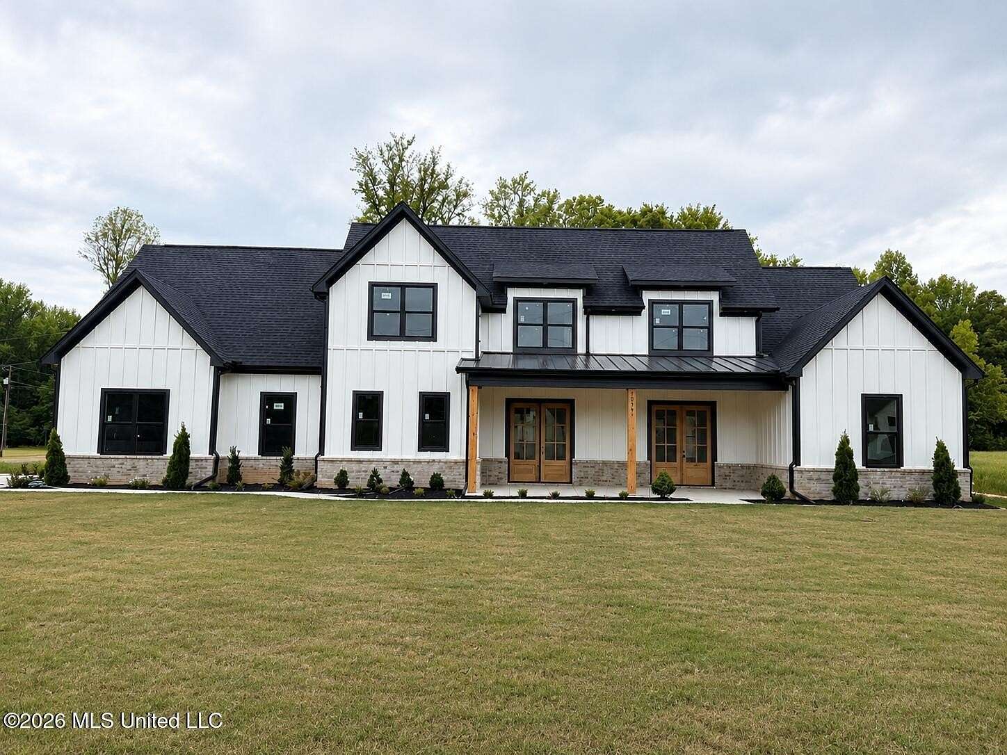 1.6 Acres of Land with Home for Sale in Hernando, Mississippi