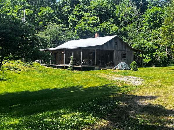 6 Acres of Land with Home for Sale in Horse Cave, Kentucky